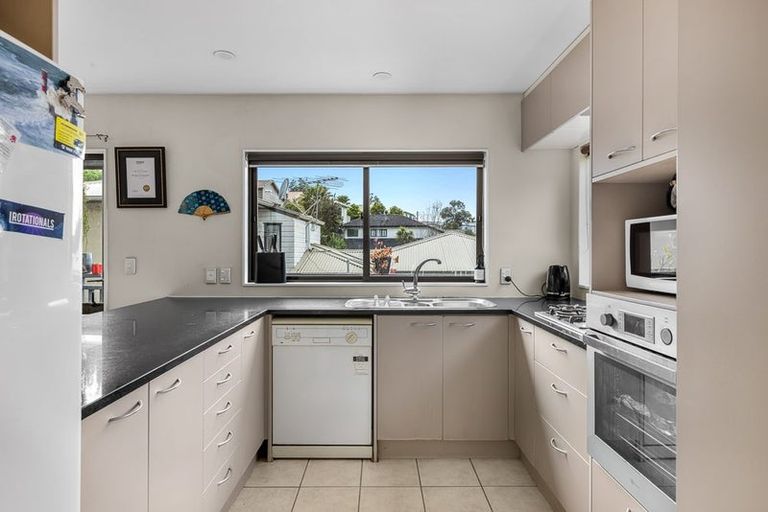 Photo of property in 278c Glamorgan Drive, Northcross, Auckland, 0630