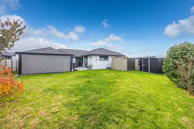 Photo of property in 6 Kapua Crescent, Rototuna North, Hamilton, 3210