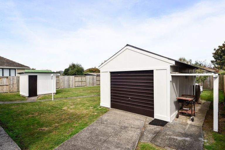 Photo of property in 40 Montgomery Crescent, Bader, Hamilton, 3206