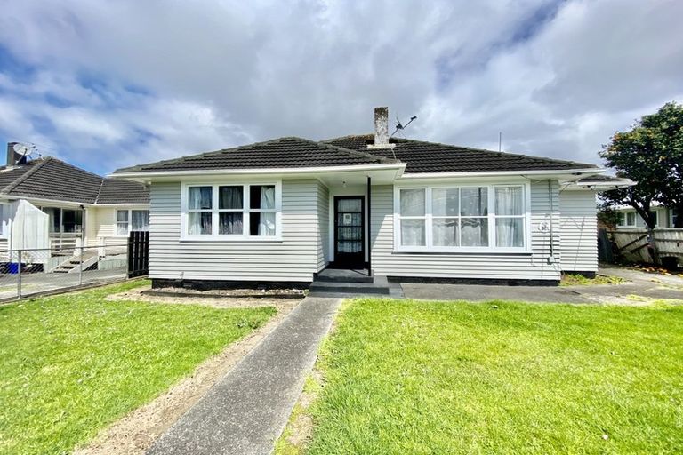 Photo of property in 32 Ashton Avenue, Otara, Auckland, 2023