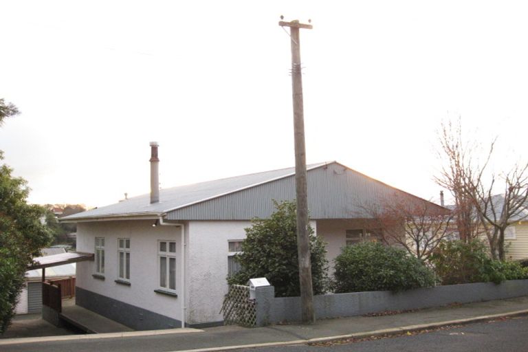 Photo of property in 25 Byron Street, Mornington, Dunedin, 9011