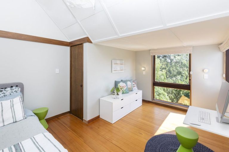 Photo of property in 28 Bengal Drive, Cashmere, Christchurch, 8022