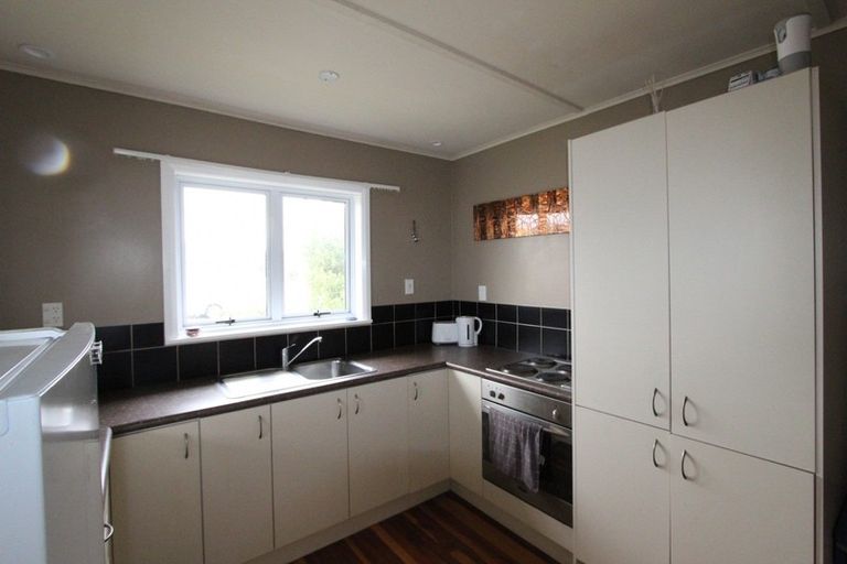 Photo of property in 15 Kiwi Street, Pahiatua, 4910