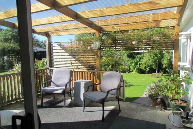 Photo of property in 42 Mary Street, Winton, 9720