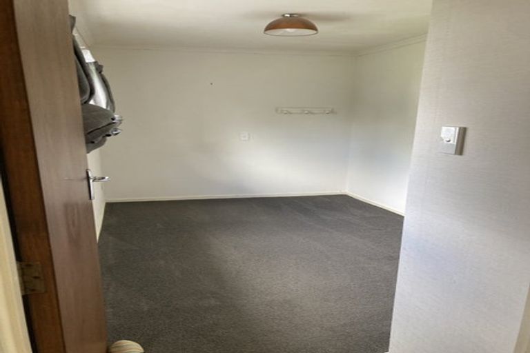 Photo of property in 17 Glasgow Street, Takaro, Palmerston North, 4412