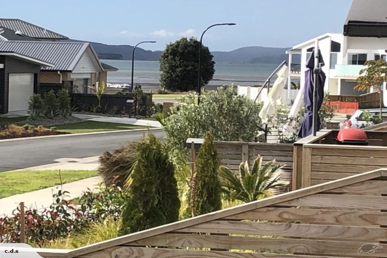 Photo of property in 15 Trevally Place, Snells Beach, 0920