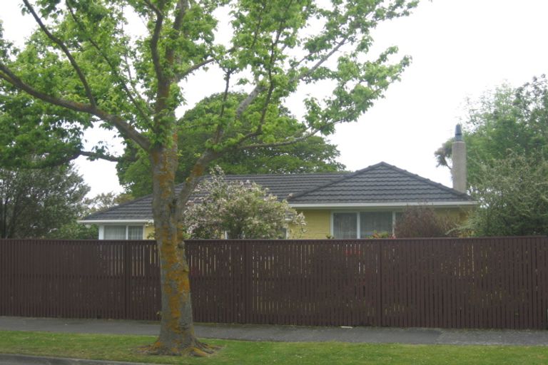 Photo of property in 8 Blossomdale Place, Bishopdale, Christchurch, 8053