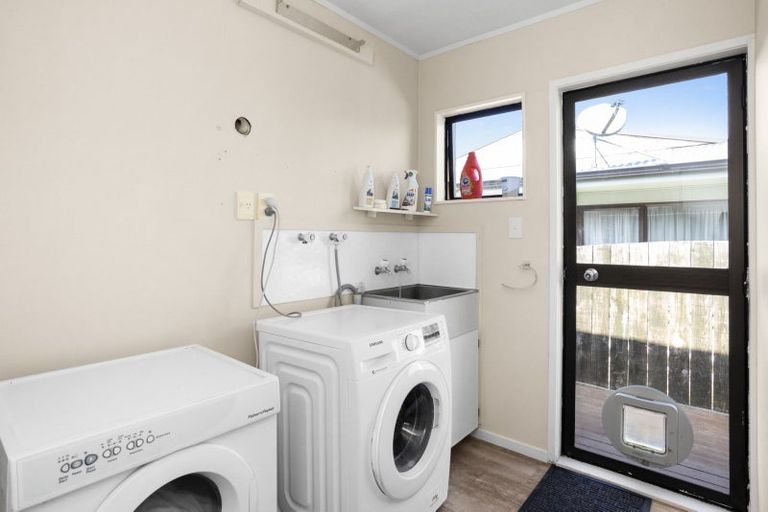 Photo of property in 36 Ryan Crescent, Greenmeadows, Napier, 4112