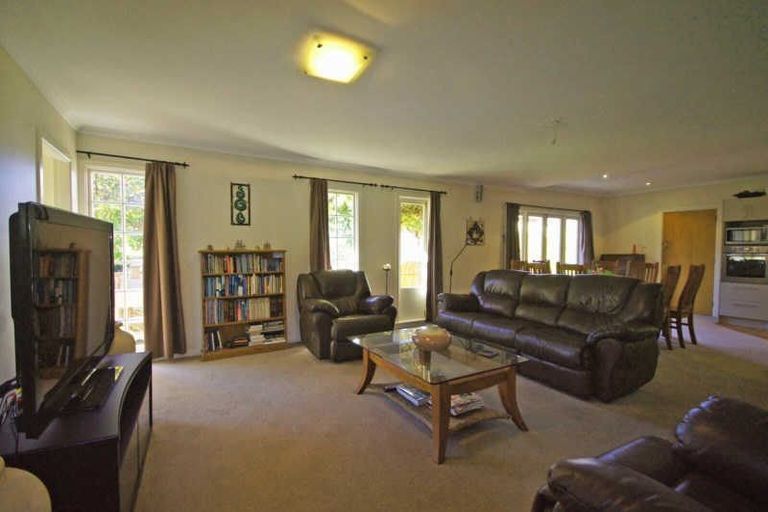 Photo of property in 19 Owens Terrace, Upper Riccarton, Christchurch, 8041