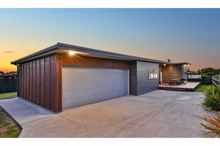 Photo of property in 18 Kaimoana Street, Weymouth, Auckland, 2103