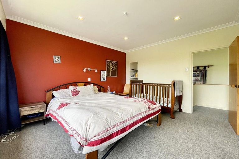 Photo of property in 58 Brooklands Road, Brooklands, New Plymouth, 4310