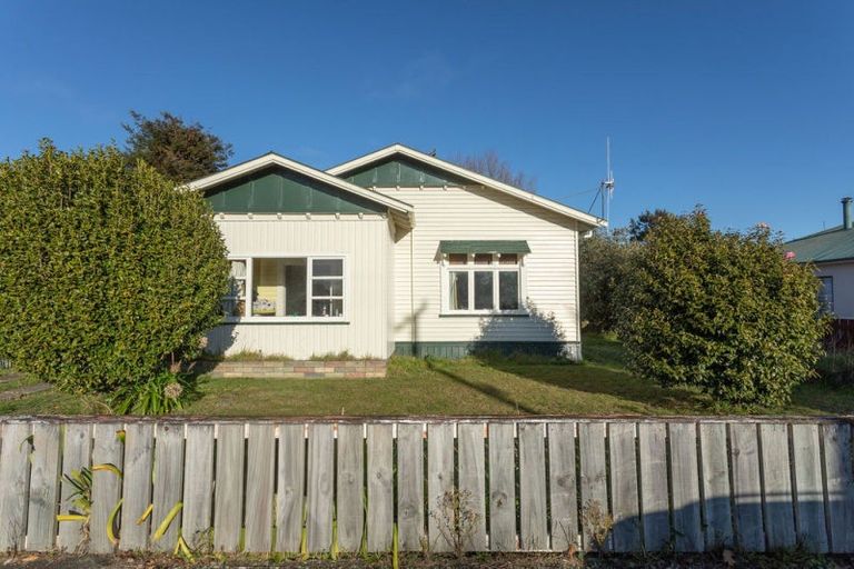 Photo of property in 14 Trafalgar Street, Dannevirke, 4930