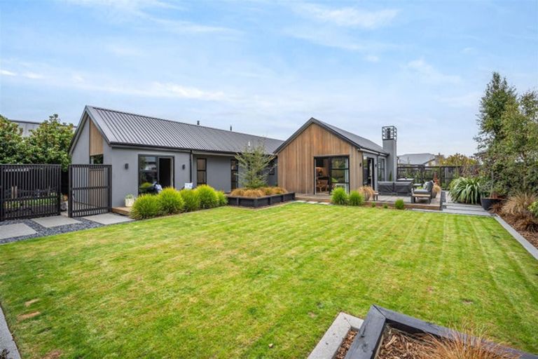 Photo of property in 19 Ardrossan Way, Tai Tapu, 7672