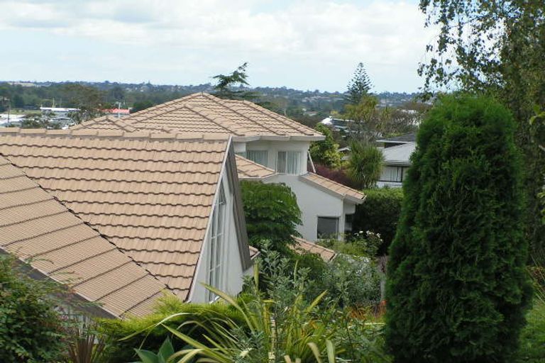 Photo of property in 2/9 Norman Road, Hauraki, Auckland, 0622