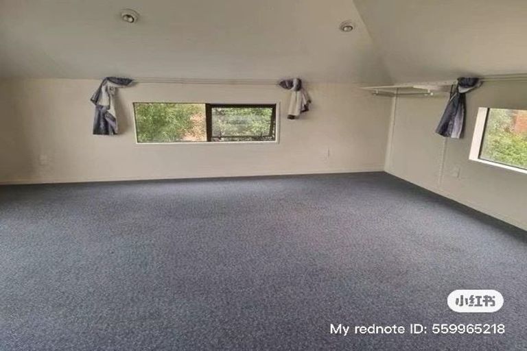 Photo of property in 4 Oakfield Street, Burnside, Christchurch, 8053