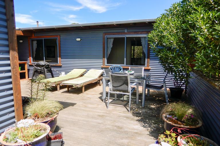 Photo of property in 16a Chambers Street, Kakanui, Oamaru, 9495