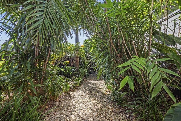 Photo of property in 563 Grenada Street, Papamoa Beach, Papamoa, 3118