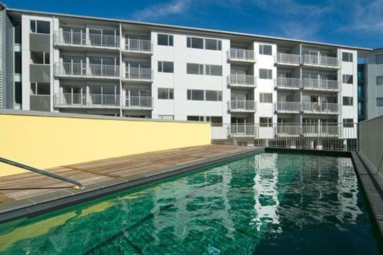 Photo of property in Shoal Haven Apartments, 112a/130 Anzac Street, Takapuna, Auckland, 0622