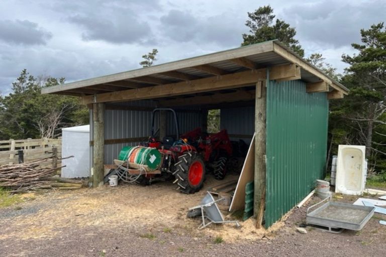 Photo of property in 114a Ranui Road, Karetu, 0283