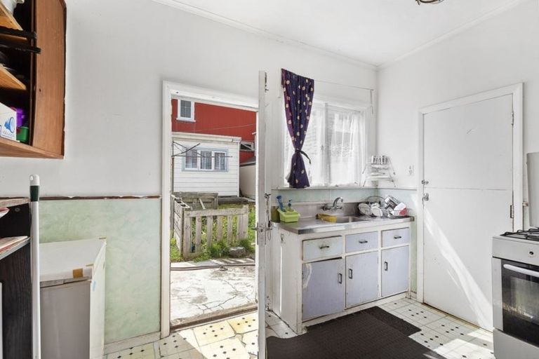 Photo of property in 67 Owen Street, Newtown, Wellington, 6021