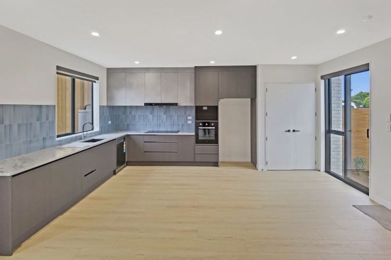 Photo of property in 41 Davington Way, Burswood, Auckland, 2013