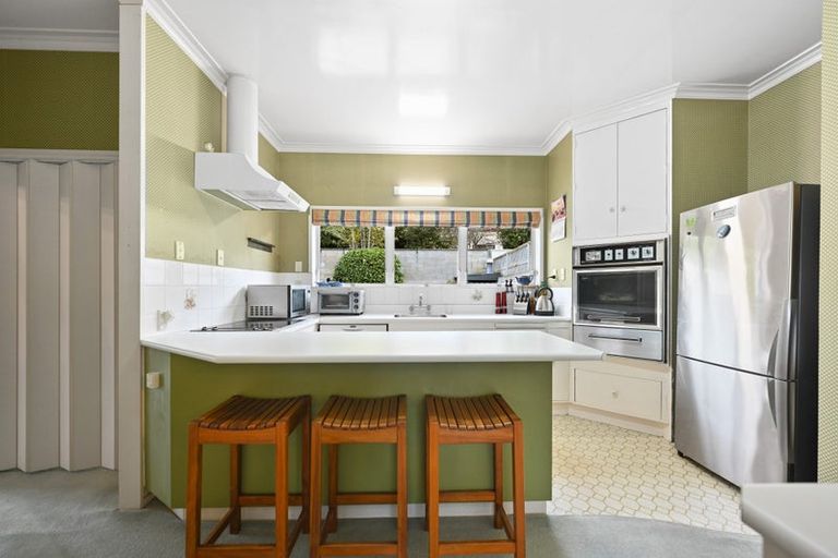 Photo of property in 9 Saint Andrews Terrace, St Andrews, Hamilton, 3200