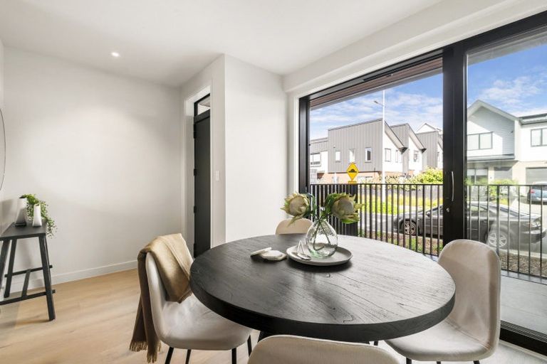 Photo of property in 11b Windlass Street, Long Bay, Auckland, 0630