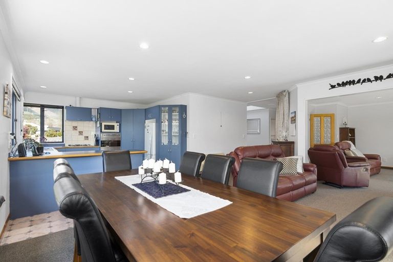 Photo of property in 17 Templemore Drive, Richmond, 7020