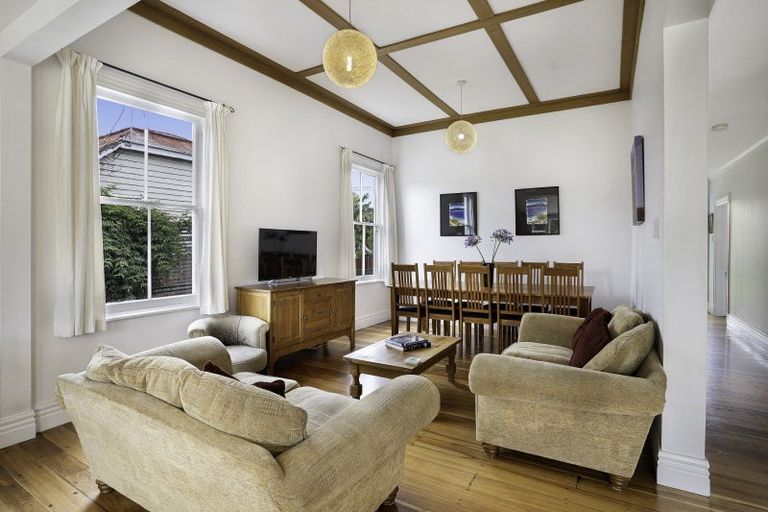 Photo of property in 35 Victoria Street, Masterton, 5810