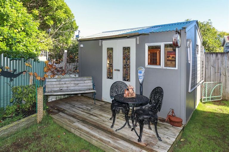 Photo of property in 106 Coromandel Street, Thames, 3500