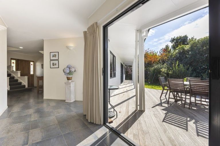 Photo of property in 60 Veale Road, Ridgewood, New Plymouth, 4371