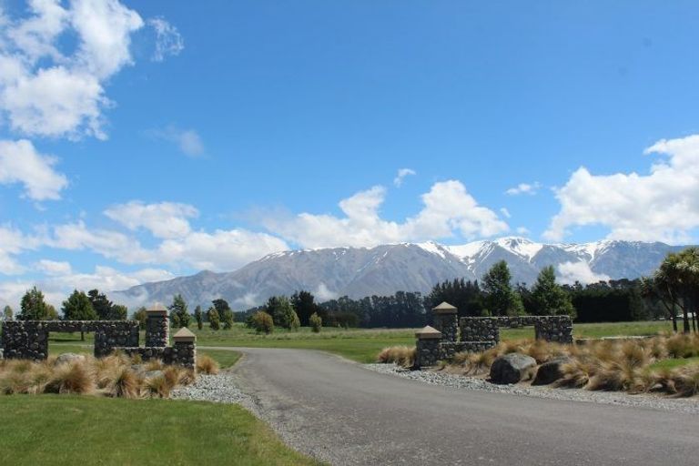 Photo of property in 623 Coleridge Road, Windwhistle, Hororata, 7572