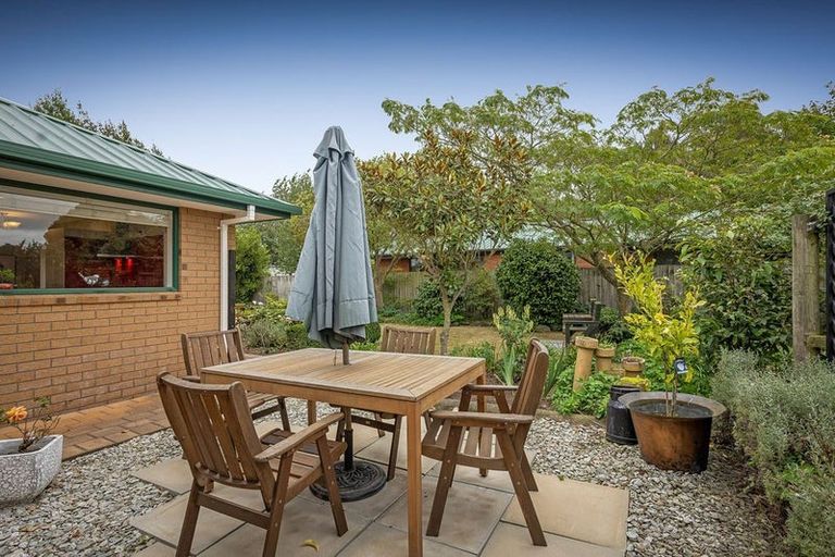 Photo of property in 17 Devon Crescent, Darfield, 7510