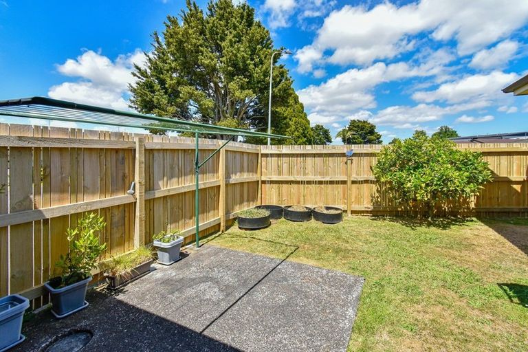 Photo of property in 16 Brynbela Court, Papakura, 2110