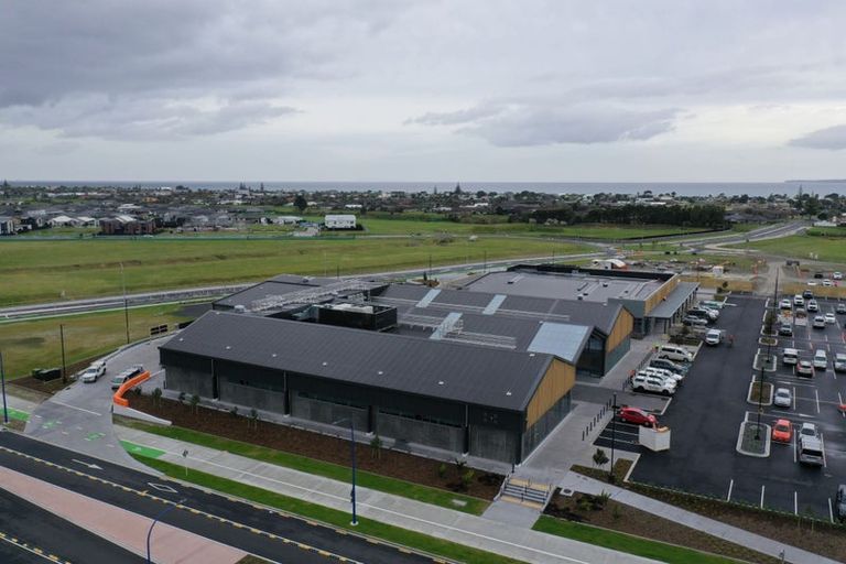 Photo of property in 73 Riley Crescent, Papamoa Beach, 3118