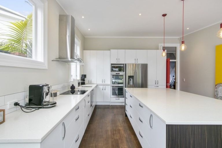 Photo of property in 13 Beach Street, Petone, Lower Hutt, 5012