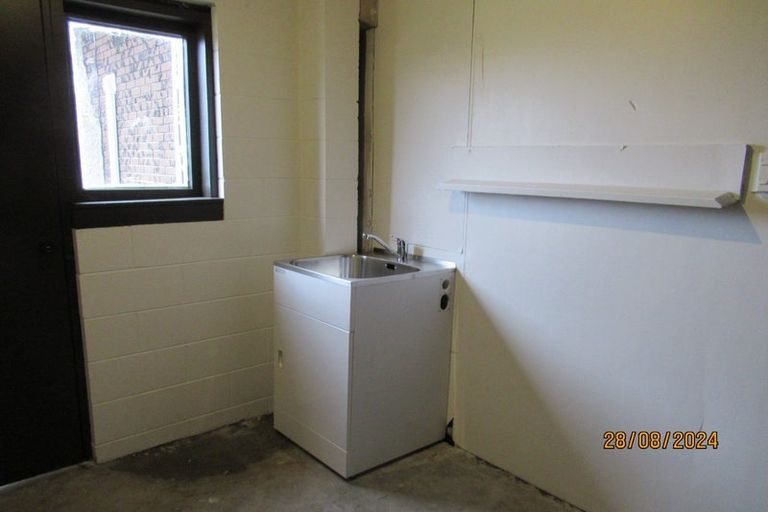 Photo of property in 90 Royal Road, Massey, Auckland, 0614