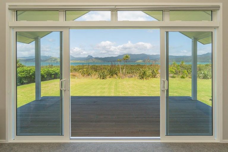 Photo of property in 165 Kelly Jade Avenue, Matarangi, Whitianga, 3592