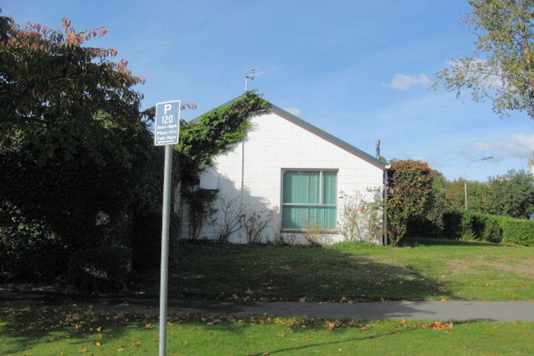 Photo of property in 25 Rutherglen Avenue, Ilam, Christchurch, 8041