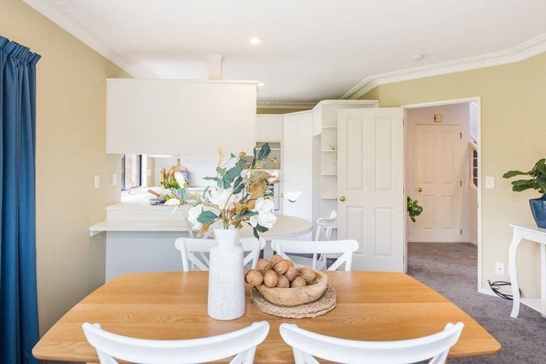 Photo of property in 15a Phoenix Avenue, Hokowhitu, Palmerston North, 4410