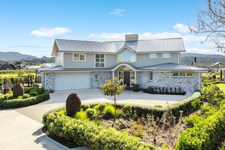 Photo of property in 26 Sandpiper Avenue, Point Wells, 0986