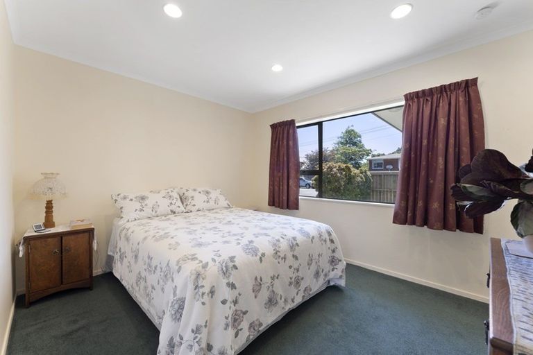 Photo of property in 79 Barrett Street, Westown, New Plymouth, 4310