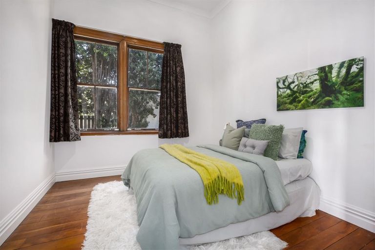 Photo of property in 91 Saint Andrews Road, Plimmerton, Porirua, 5026