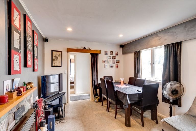 Photo of property in 1/11 Meeanee Quay, Westshore, Napier, 4110