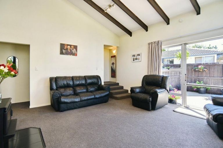 Photo of property in 15b Watson Place, Rangiora, 7400