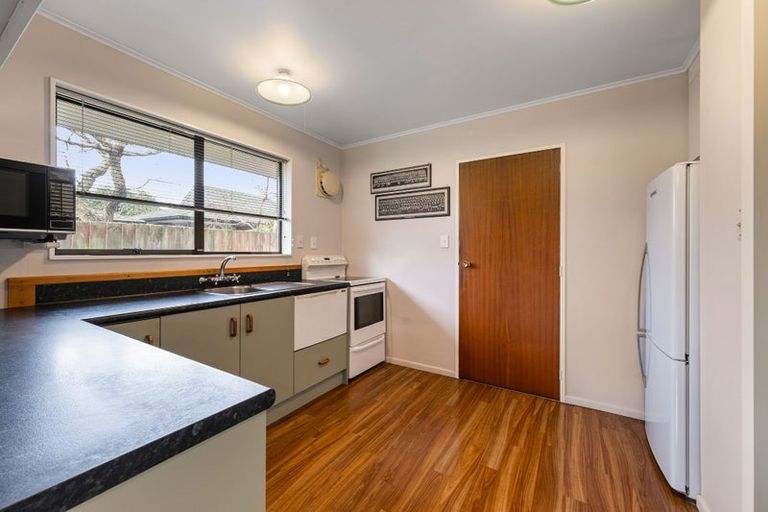 Photo of property in 22 Broadfell Avenue, Avonhead, Christchurch, 8042