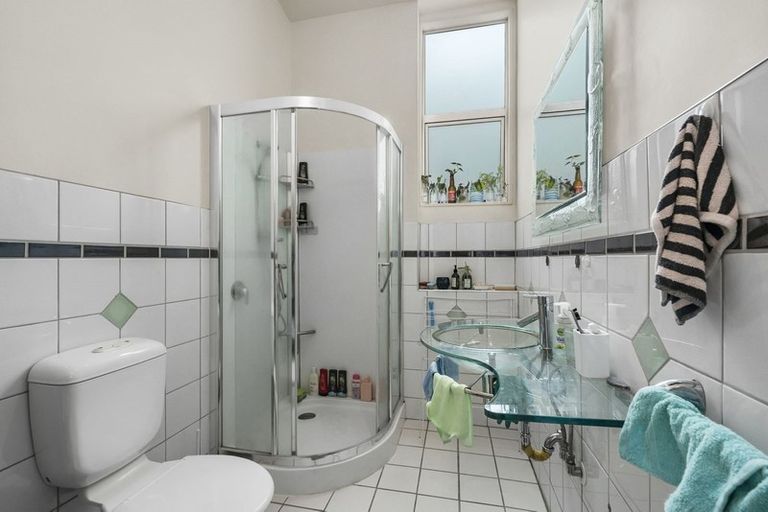 Photo of property in Hb Apartments, 4/3 Holland Street, Te Aro, Wellington, 6011