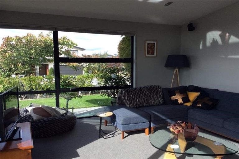 Photo of property in 22 Kelliher Drive, Wanaka, 9305