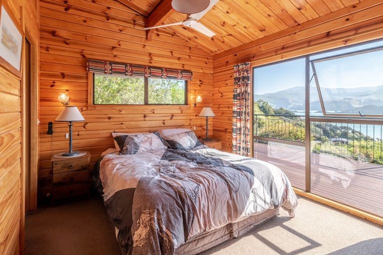 Photo of property in 15 Bayview Crescent, Duvauchelle, 7581