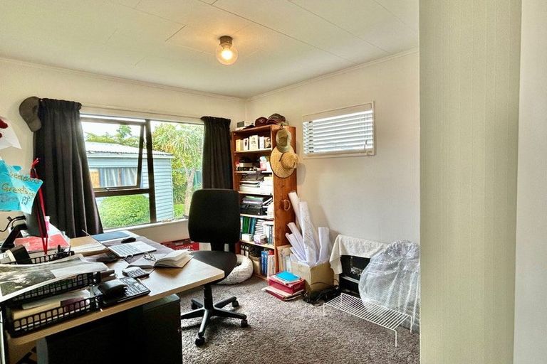 Photo of property in 8 Clement Place, Greenmeadows, Napier, 4112